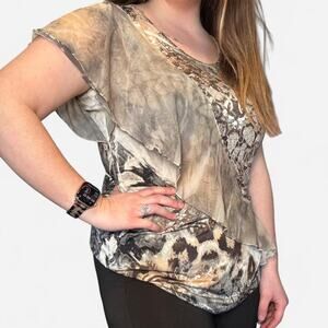 Unity World Wear Women's XL Bohemian Mesh Top with Abstract Print